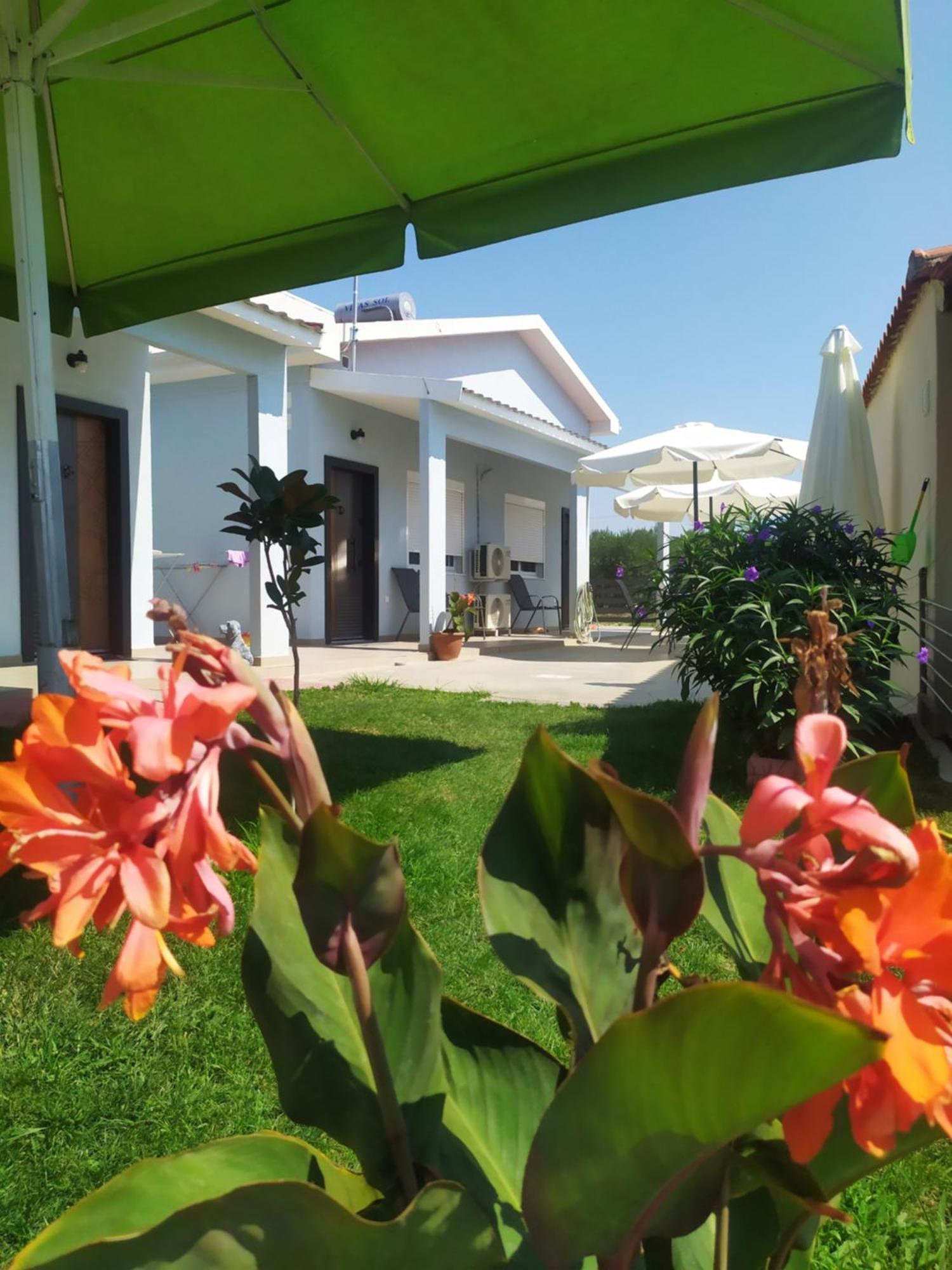 Efi Ferienhaus *